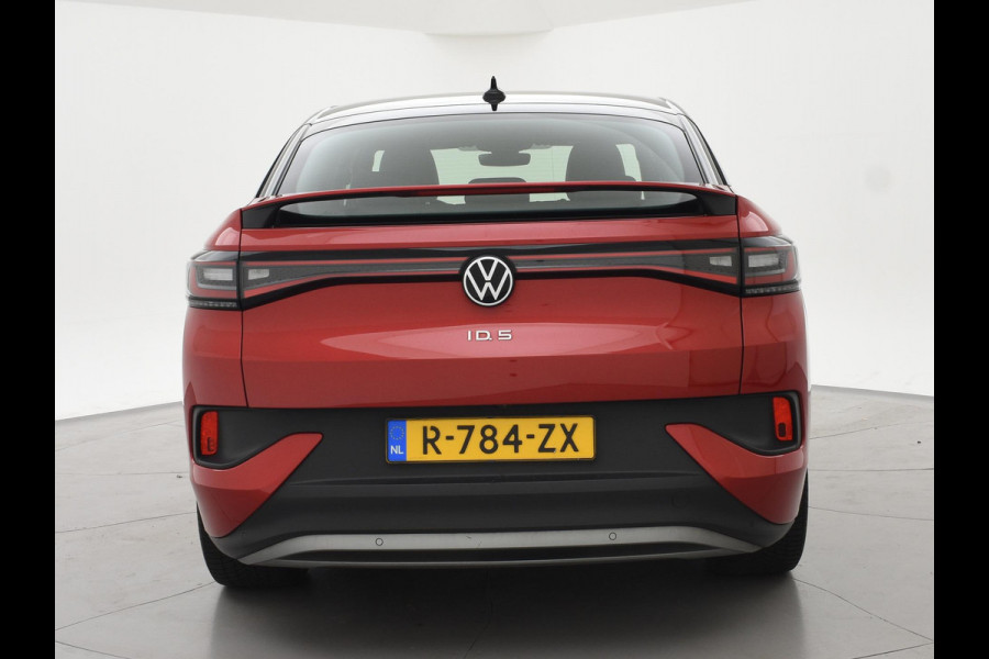 Volkswagen ID.5 PRO 77 kWh *KINGS RED* + STUUR/STOELVERWARMING | SFEERVERLICHTING | ORIG. NL
