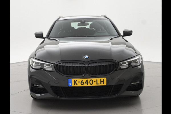 BMW 3 Serie Touring 318i AUT. M-SPORT DRAVITGRAU + SPORTSTOELEN | CAMERA | MEMORY | HIFI | SFEERVERLICHTING | CARPLAY
