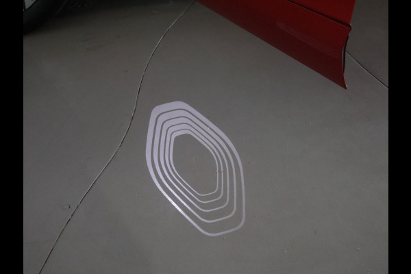 Volkswagen ID.5 PRO 77 kWh *KINGS RED* + STUUR/STOELVERWARMING | SFEERVERLICHTING | ORIG. NL