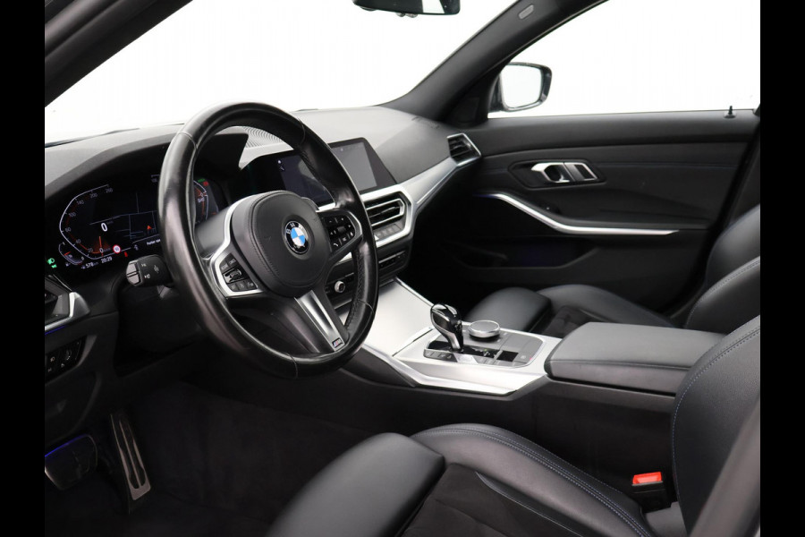 BMW 3 Serie Touring 318i AUT. M-SPORT DRAVITGRAU + SPORTSTOELEN | CAMERA | MEMORY | HIFI | SFEERVERLICHTING | CARPLAY