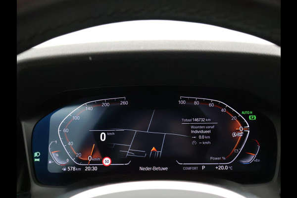 BMW 3 Serie Touring 318i AUT. M-SPORT DRAVITGRAU + SPORTSTOELEN | CAMERA | MEMORY | HIFI | SFEERVERLICHTING | CARPLAY