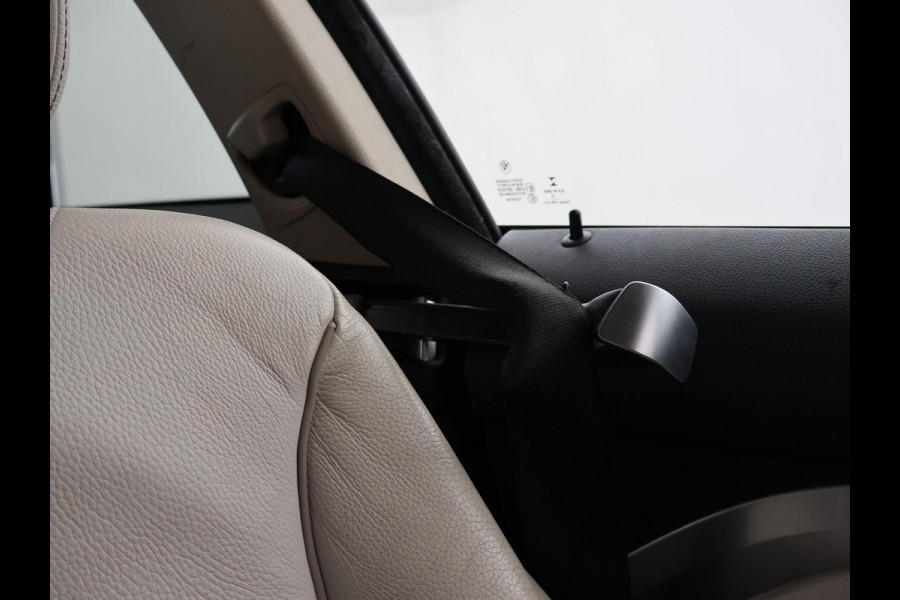 BMW 4 Serie Coupé 420i H.E. + SPORTSOELEN | LEDER | CAMERA | DIGITALE COCKPIT | MEMORY | HARMAN/KARDON