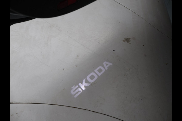 Škoda Octavia Combi 1.5 e-TSI AUT. + 18 INCH | ADAPTIVE CRUISE | LED | VIRTUAL COCKPIT | SFEERVERLICHTING | CAMERA | CARPLAY | STOELVERW.