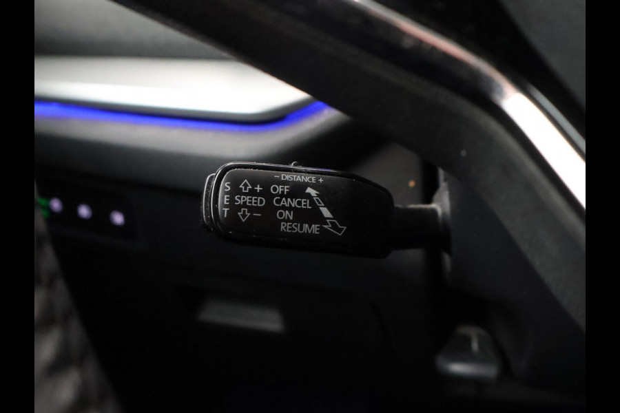 Škoda Octavia Combi 1.5 e-TSI AUT. + 18 INCH | ADAPTIVE CRUISE | LED | VIRTUAL COCKPIT | SFEERVERLICHTING | CAMERA | CARPLAY | STOELVERW.