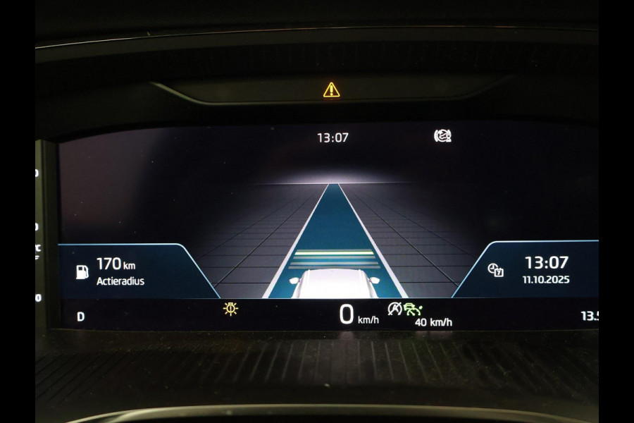 Škoda Octavia Combi 1.5 e-TSI AUT. + 18 INCH | ADAPTIVE CRUISE | LED | VIRTUAL COCKPIT | SFEERVERLICHTING | CAMERA | CARPLAY | STOELVERW.