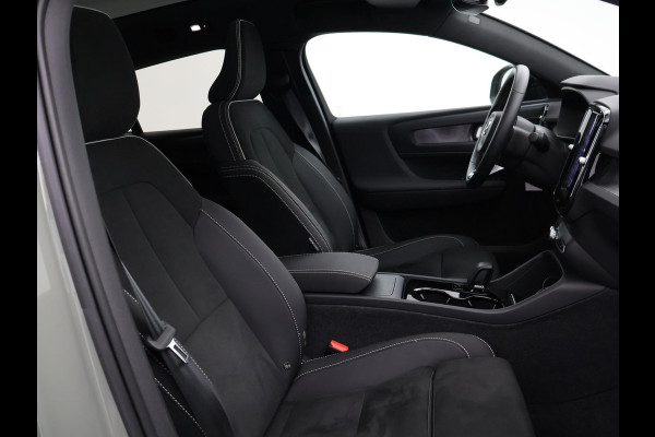 Volvo C40 RECHARGE TWIN ULTIMATE 78 kWh 408 PK SAGE GREEN + ELEK. TREKHAAK | 20 INCH | PANORAMA | PILOT ASSIST | ACC | HK