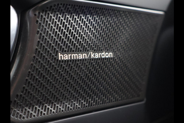 Volvo C40 RECHARGE TWIN ULTIMATE 78 kWh 408 PK SAGE GREEN + ELEK. TREKHAAK | 20 INCH | PANORAMA | PILOT ASSIST | ACC | HK