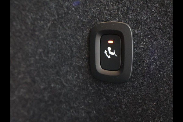 Volvo C40 RECHARGE TWIN ULTIMATE 78 kWh 408 PK SAGE GREEN + ELEK. TREKHAAK | 20 INCH | PANORAMA | PILOT ASSIST | ACC | HK