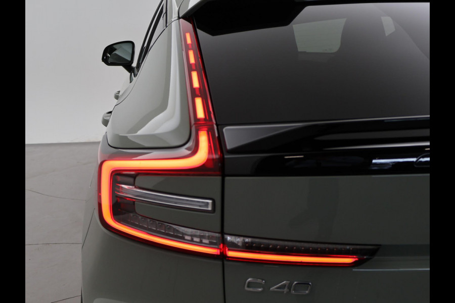 Volvo C40 RECHARGE TWIN ULTIMATE 78 kWh 408 PK SAGE GREEN + ELEK. TREKHAAK | 20 INCH | PANORAMA | PILOT ASSIST | ACC | HK