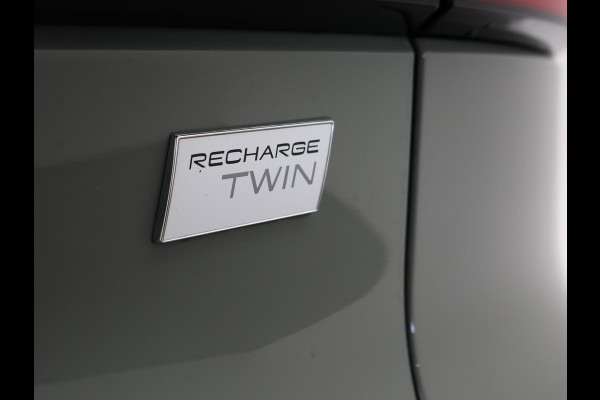 Volvo C40 RECHARGE TWIN ULTIMATE 78 kWh 408 PK SAGE GREEN + ELEK. TREKHAAK | 20 INCH | PANORAMA | PILOT ASSIST | ACC | HK