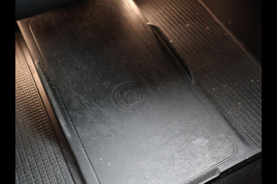 Volvo C40 RECHARGE TWIN ULTIMATE 78 kWh 408 PK SAGE GREEN + ELEK. TREKHAAK | 20 INCH | PANORAMA | PILOT ASSIST | ACC | HK