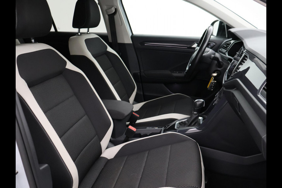 Volkswagen T-Roc 1.5 TSI 150 PK DSG SPORT BTW + TREKHAAK | VIRTUAL COCKPIT | CAMERA | ADAPTIVE CRUISE | CARPLAY
