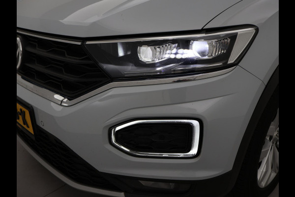 Volkswagen T-Roc 1.5 TSI 150 PK DSG SPORT BTW + TREKHAAK | VIRTUAL COCKPIT | CAMERA | ADAPTIVE CRUISE | CARPLAY