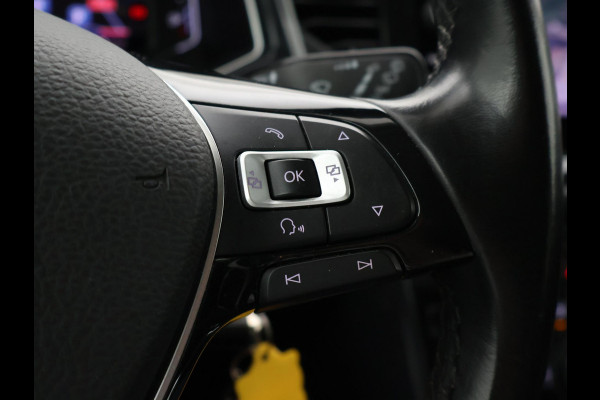 Volkswagen T-Roc 1.5 TSI 150 PK DSG SPORT BTW + TREKHAAK | VIRTUAL COCKPIT | CAMERA | ADAPTIVE CRUISE | CARPLAY