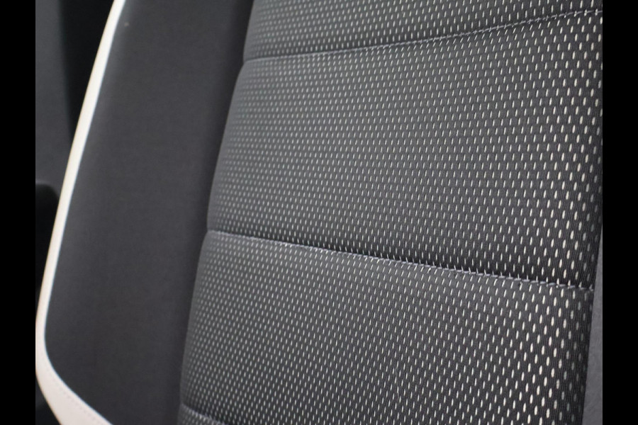 Volkswagen T-Roc 1.5 TSI 150 PK DSG SPORT BTW + TREKHAAK | VIRTUAL COCKPIT | CAMERA | ADAPTIVE CRUISE | CARPLAY