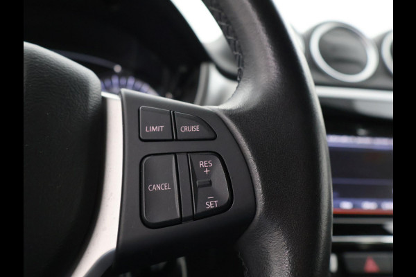 Suzuki Vitara 1.0 BOOSTERJET SELECT TWO-TONE + CAMERA | APPLE CARPLAY | DAB | STOELVERWARMING