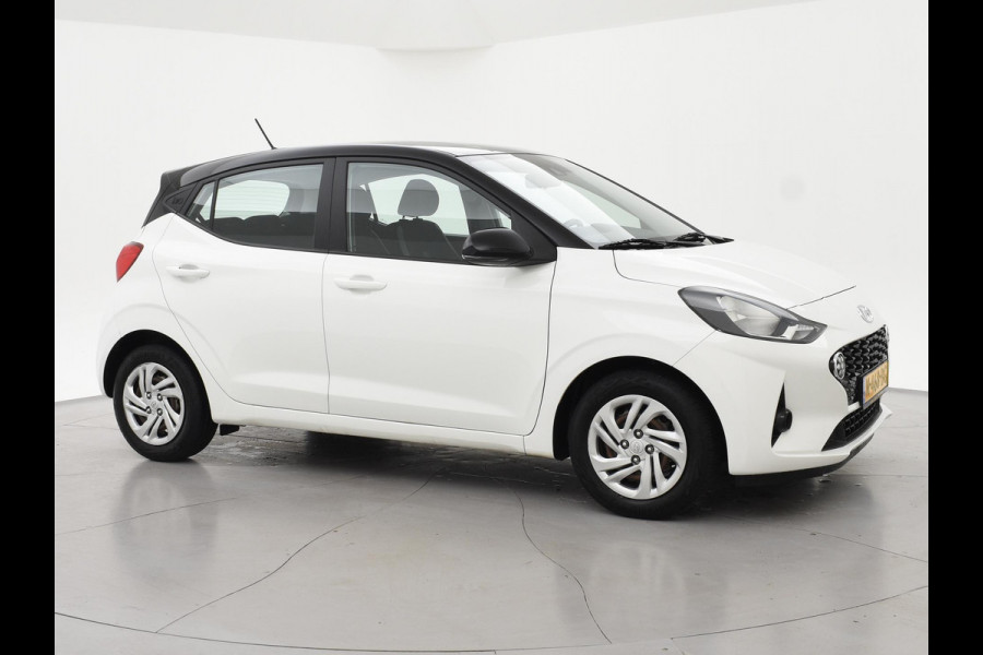 Hyundai i10 1.0 AUTOMAAT COMFORT 5-ZITS + APPLE CARPLAY | DAB+ | CRUISE CONTROL | TWO-TONE WIT/ZWART