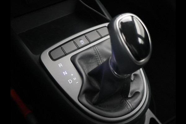 Hyundai i10 1.0 AUTOMAAT COMFORT 5-ZITS + APPLE CARPLAY | DAB+ | CRUISE CONTROL | TWO-TONE WIT/ZWART