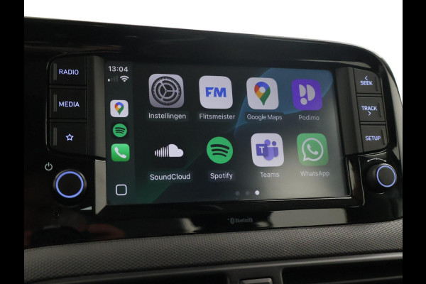 Hyundai i10 1.0 AUTOMAAT COMFORT 5-ZITS + APPLE CARPLAY | DAB+ | CRUISE CONTROL | TWO-TONE WIT/ZWART