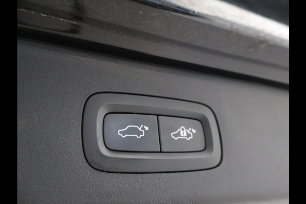 Lynk & Co 01 1.5 261 PK HYBRID AUT. + TREKHAAK 1800 KG | PREMIUM AUDIO | OPEN DAK | ADAPTIVE CRUISE | 20 INCH LMV