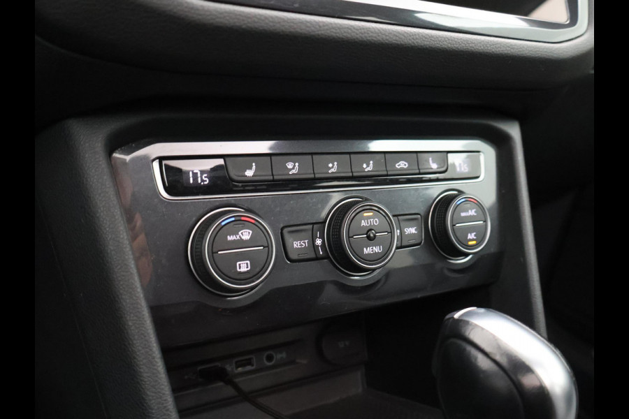 Volkswagen Tiguan Allspace 1.5 TSI R-LINE INTERIEUR + EXTERIEUR | VIRTUAL COCKPIT | TREKHAAK | PANORAMA | ADAPTIVE CRUISE