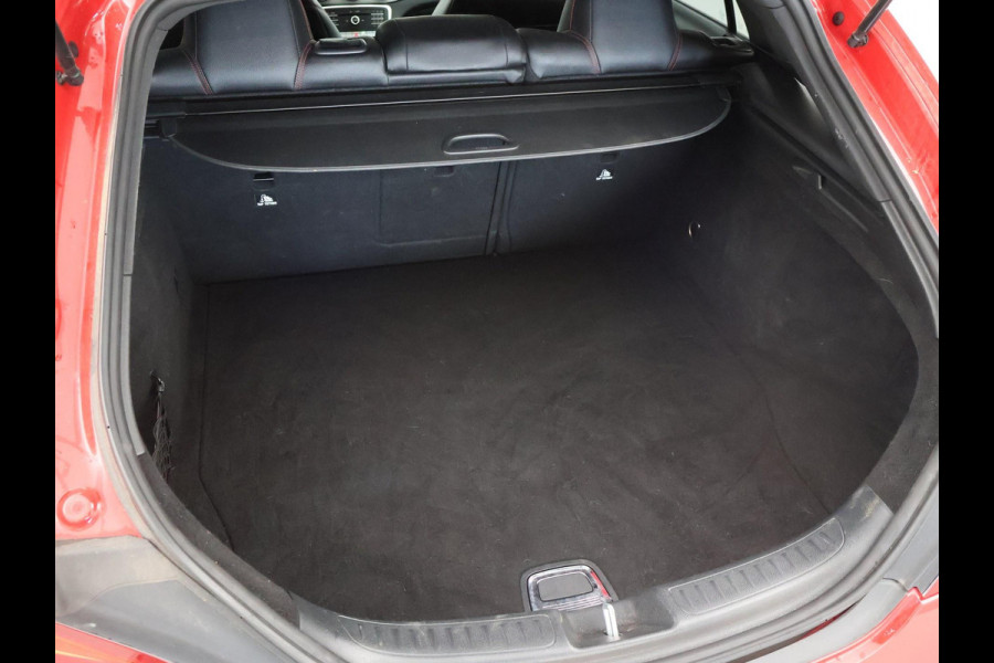 Mercedes-Benz CLA-Klasse Shooting Brake 180 AMG NIGHT + PANORAMA SCHUIFDAK | APPLE CARPLAY | CAMERA | STOELVERW. |