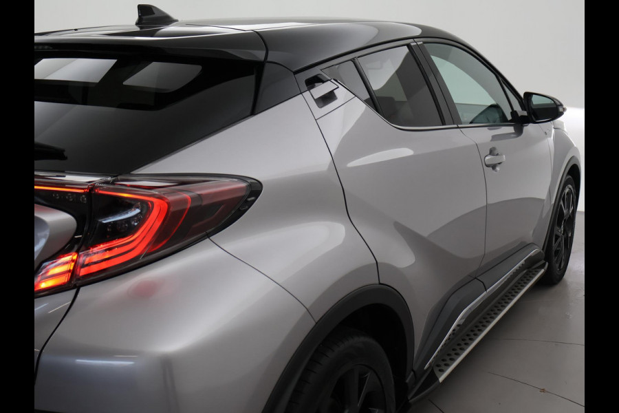 Toyota C-HR 1.8 HYBRID BI-TONE SPORT EXECUTIVE + ADAPTIVE CRUISE / JBL AUDIO / CAMERA / STOELVERWARMING