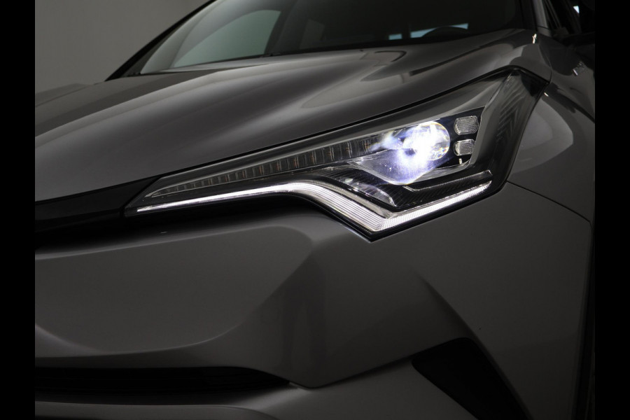 Toyota C-HR 1.8 HYBRID BI-TONE SPORT EXECUTIVE + ADAPTIVE CRUISE / JBL AUDIO / CAMERA / STOELVERWARMING