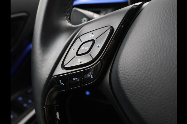 Toyota C-HR 1.8 HYBRID BI-TONE SPORT EXECUTIVE + ADAPTIVE CRUISE / JBL AUDIO / CAMERA / STOELVERWARMING