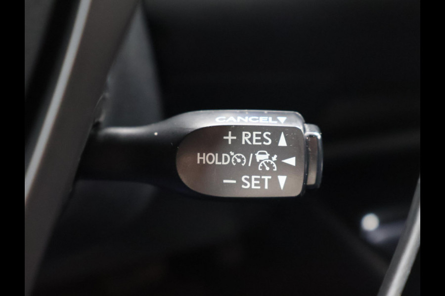 Toyota C-HR 1.8 HYBRID BI-TONE SPORT EXECUTIVE + ADAPTIVE CRUISE / JBL AUDIO / CAMERA / STOELVERWARMING