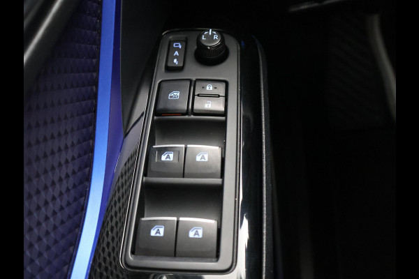 Toyota C-HR 1.8 HYBRID BI-TONE SPORT EXECUTIVE + ADAPTIVE CRUISE / JBL AUDIO / CAMERA / STOELVERWARMING