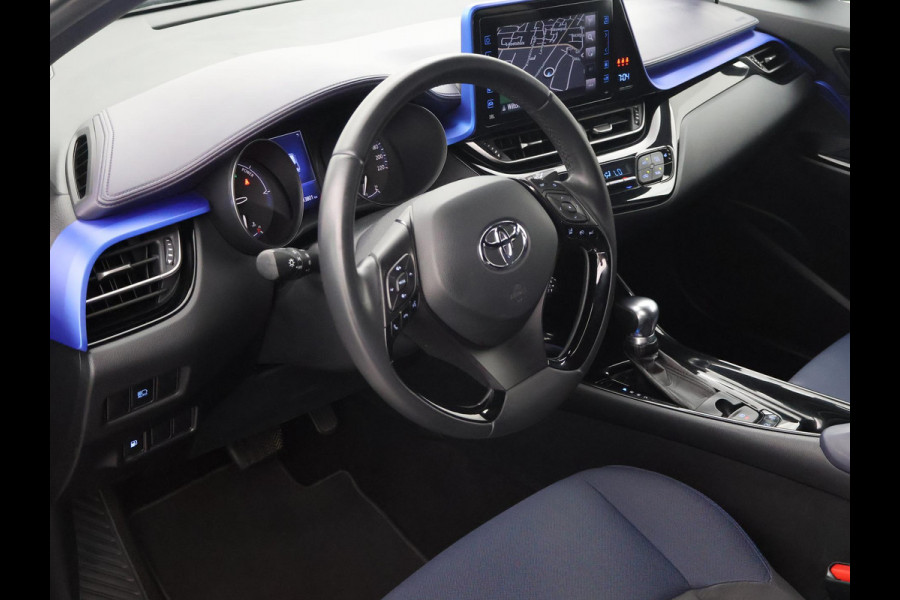 Toyota C-HR 1.8 HYBRID BI-TONE SPORT EXECUTIVE + ADAPTIVE CRUISE / JBL AUDIO / CAMERA / STOELVERWARMING