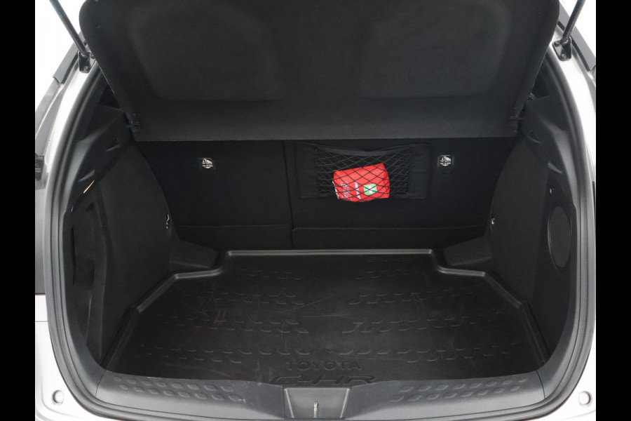 Toyota C-HR 1.8 HYBRID BI-TONE SPORT EXECUTIVE + ADAPTIVE CRUISE / JBL AUDIO / CAMERA / STOELVERWARMING