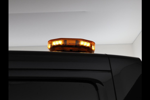 Volkswagen Crafter 35 2.0 TDI 140 PK 4MOTION 4X4 L3H2 + TREKHAAK 3000 KG / DEALER ONDERHOUDEN