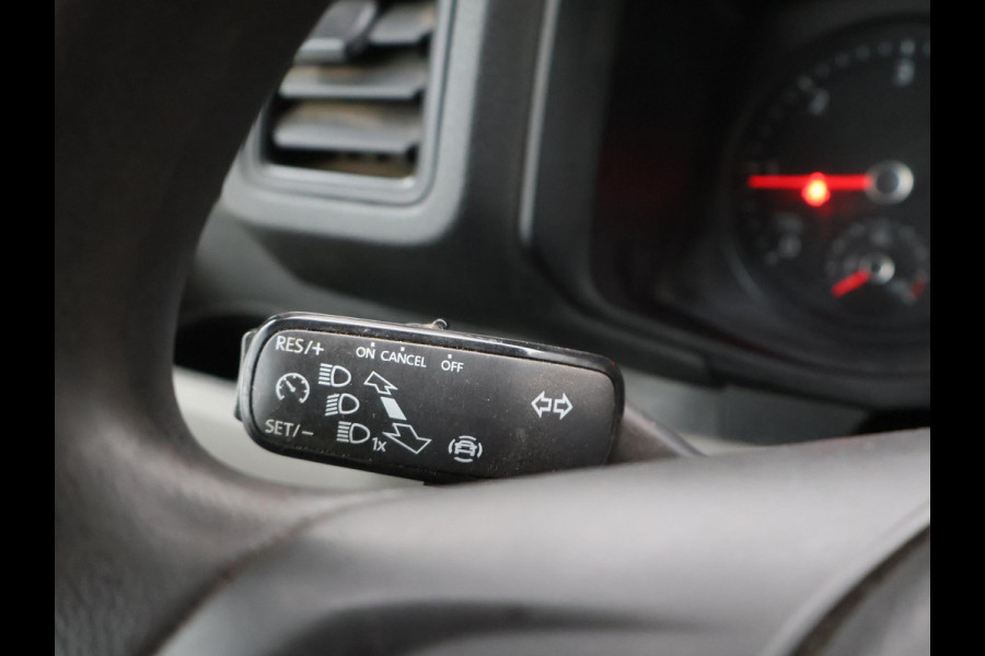 Volkswagen Crafter 35 2.0 TDI 140 PK 4MOTION 4X4 L3H2 + TREKHAAK 3000 KG / DEALER ONDERHOUDEN