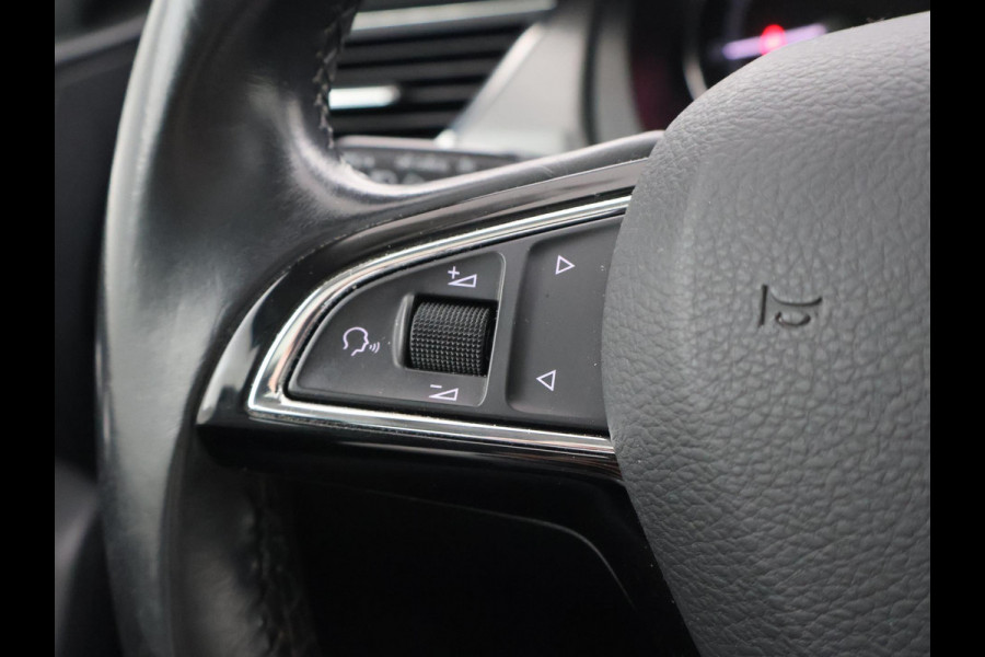 Škoda Rapid Spaceback 1.0 TSI DSG AUT CLEVER WIT PARELMOER + PANORAMADAK | STOELVERWARMING | DAB | NAVIGATIE