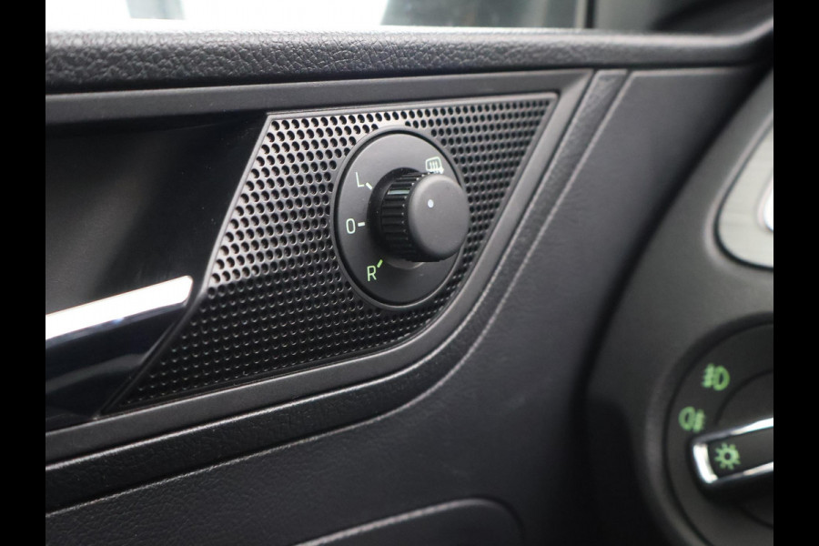 Škoda Rapid Spaceback 1.0 TSI DSG AUT CLEVER WIT PARELMOER + PANORAMADAK | STOELVERWARMING | DAB | NAVIGATIE