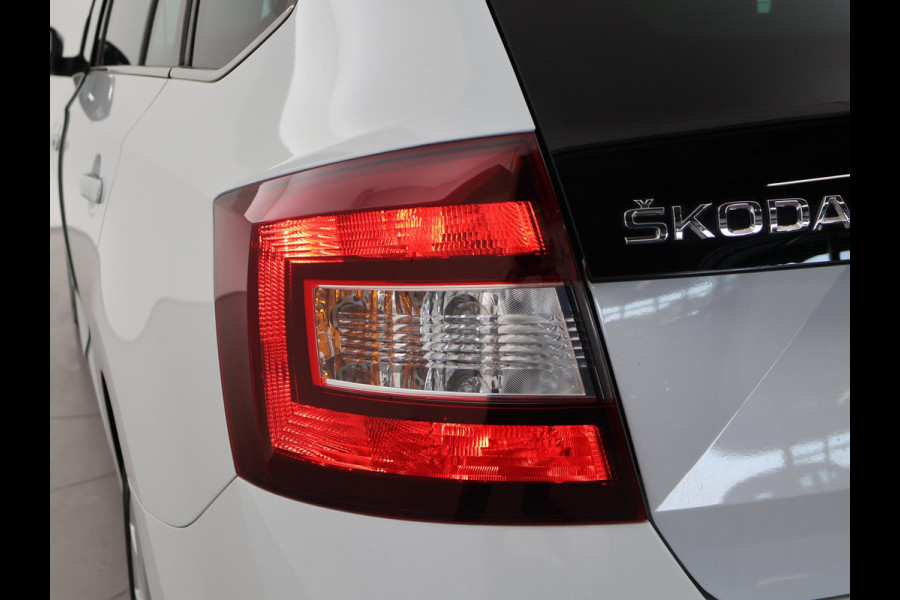 Škoda Rapid Spaceback 1.0 TSI DSG AUT CLEVER WIT PARELMOER + PANORAMADAK | STOELVERWARMING | DAB | NAVIGATIE