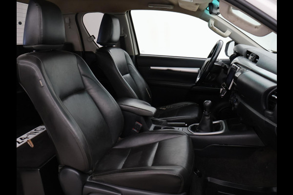 Toyota Hilux 2.4 D-4D-F 150 PK 4X4 XTRA CAB PROFESSIONAL EURO 6 + LEDER | AIRCO | CRUISE | TREKHAAK