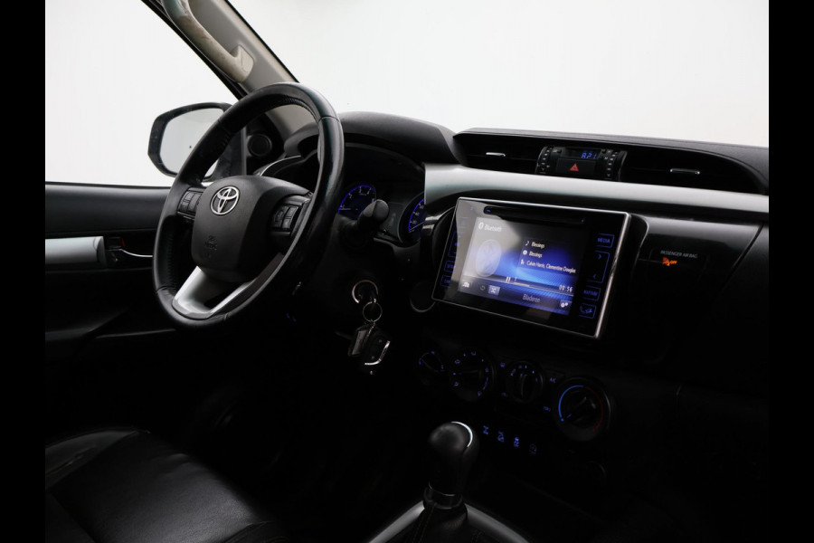 Toyota Hilux 2.4 D-4D-F 150 PK 4X4 XTRA CAB PROFESSIONAL EURO 6 + LEDER | AIRCO | CRUISE | TREKHAAK