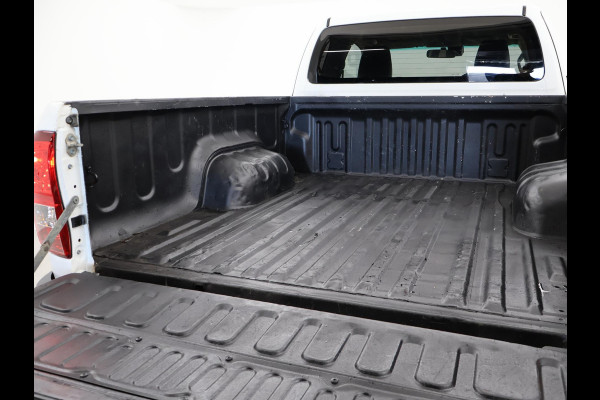 Toyota Hilux 2.4 D-4D-F 150 PK 4X4 XTRA CAB PROFESSIONAL EURO 6 + LEDER | AIRCO | CRUISE | TREKHAAK
