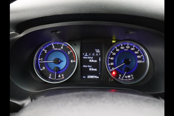 Toyota Hilux 2.4 D-4D-F 150 PK 4X4 XTRA CAB PROFESSIONAL EURO 6 + LEDER | AIRCO | CRUISE | TREKHAAK