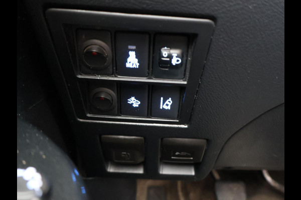 Toyota Hilux 2.4 D-4D-F 150 PK 4X4 XTRA CAB PROFESSIONAL EURO 6 + LEDER | AIRCO | CRUISE | TREKHAAK