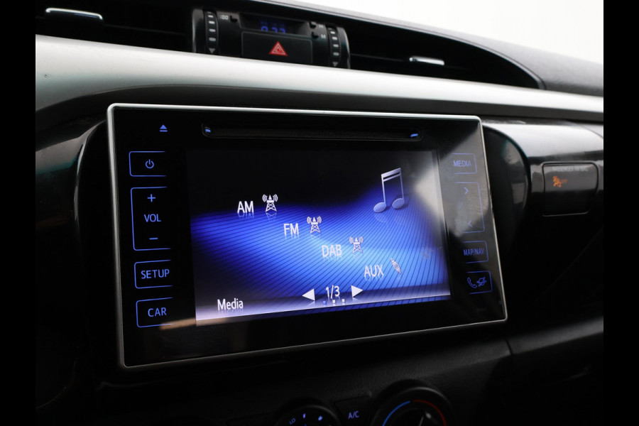 Toyota Hilux 2.4 D-4D-F 150 PK 4X4 XTRA CAB PROFESSIONAL EURO 6 + LEDER | AIRCO | CRUISE | TREKHAAK