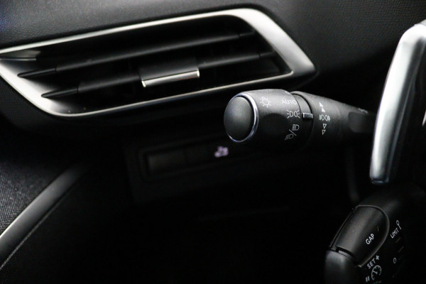 Peugeot 5008 1.2 PureTech*NAVI*CAM*HAAK*CRUISE*ECC*CARPLAY*7PER