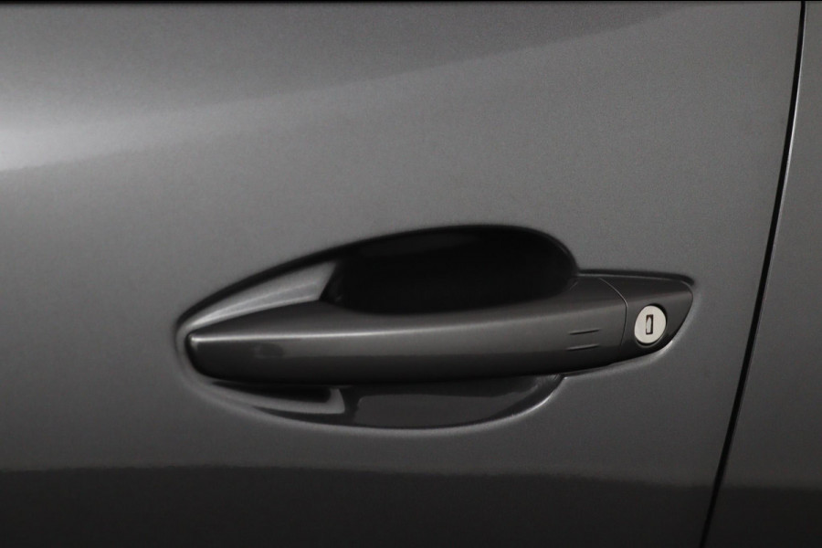 Peugeot 5008 1.2 PureTech*NAVI*CAM*HAAK*CRUISE*ECC*CARPLAY*7PER