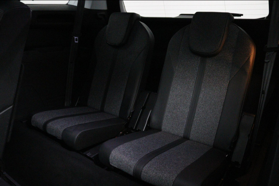 Peugeot 5008 1.2 PureTech*NAVI*CAM*HAAK*CRUISE*ECC*CARPLAY*7PER