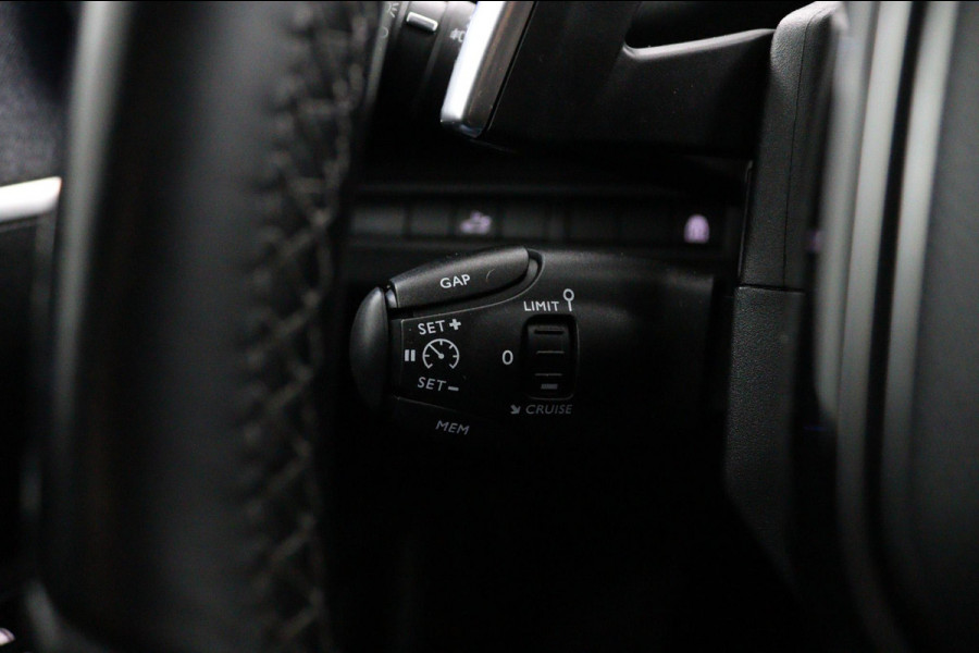 Peugeot 5008 1.2 PureTech*NAVI*CAM*HAAK*CRUISE*ECC*CARPLAY*7PER