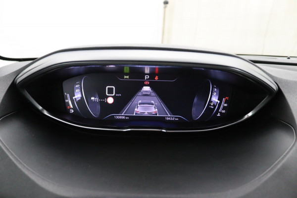 Peugeot 5008 1.2 PureTech*NAVI*CAM*HAAK*CRUISE*ECC*CARPLAY*7PER