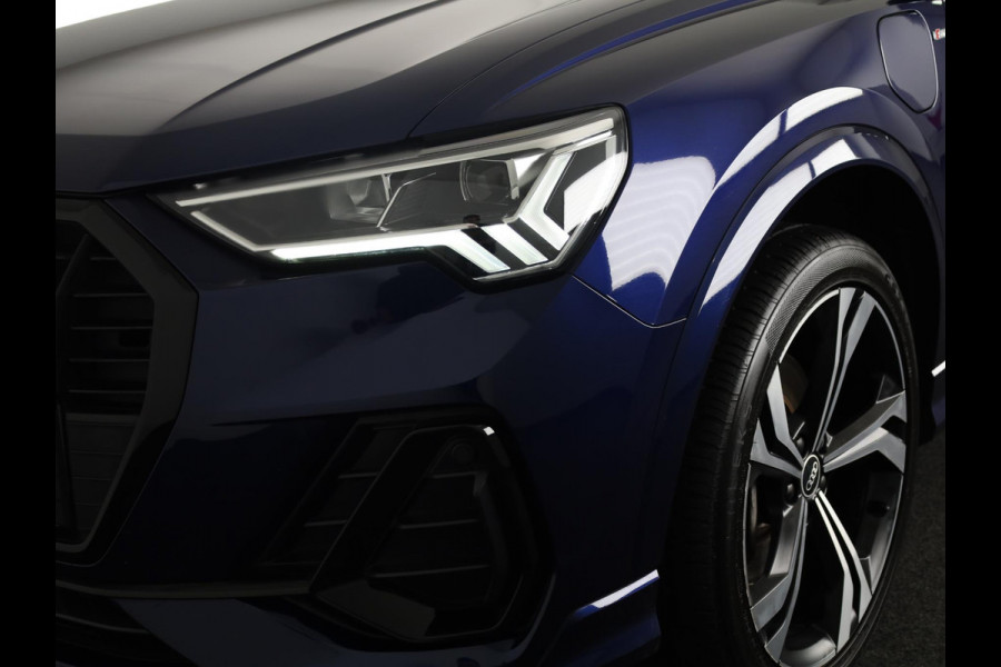 Audi Q3 45 TFSI e S edition 245pk | Panoramadak | Trekhaak wegklapbaar | Stoelverwarming | 20 inch Lichtmetalen velgen